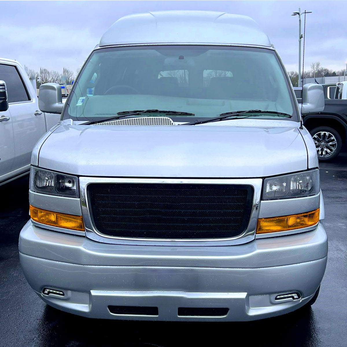 Spec-D 07 Express GMC Savana OE black headlights