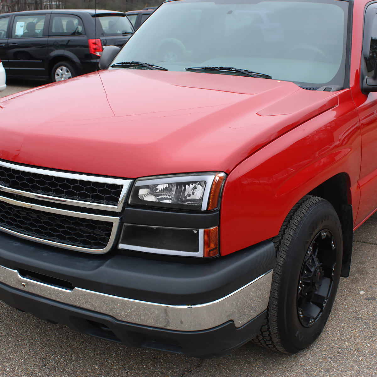 Spec-D 06 Avalanche Silverado factory style Bumper headlights