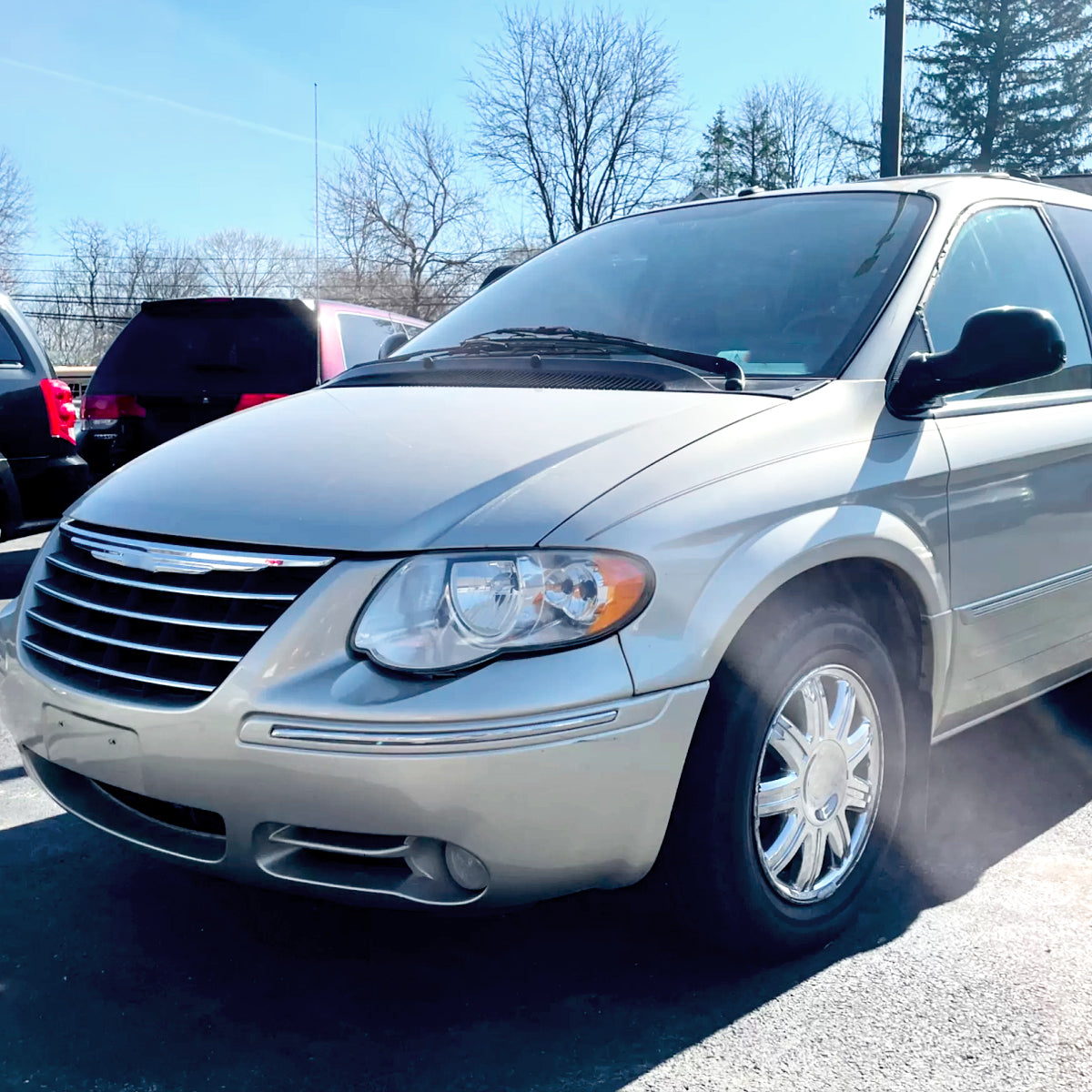 Spec-D 06 Chrysler Town & Country chrome headlights