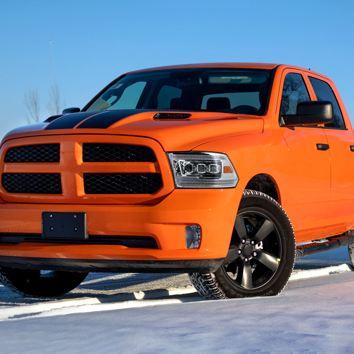 Spec-D 14 Ram Classic Pro chrome headlights