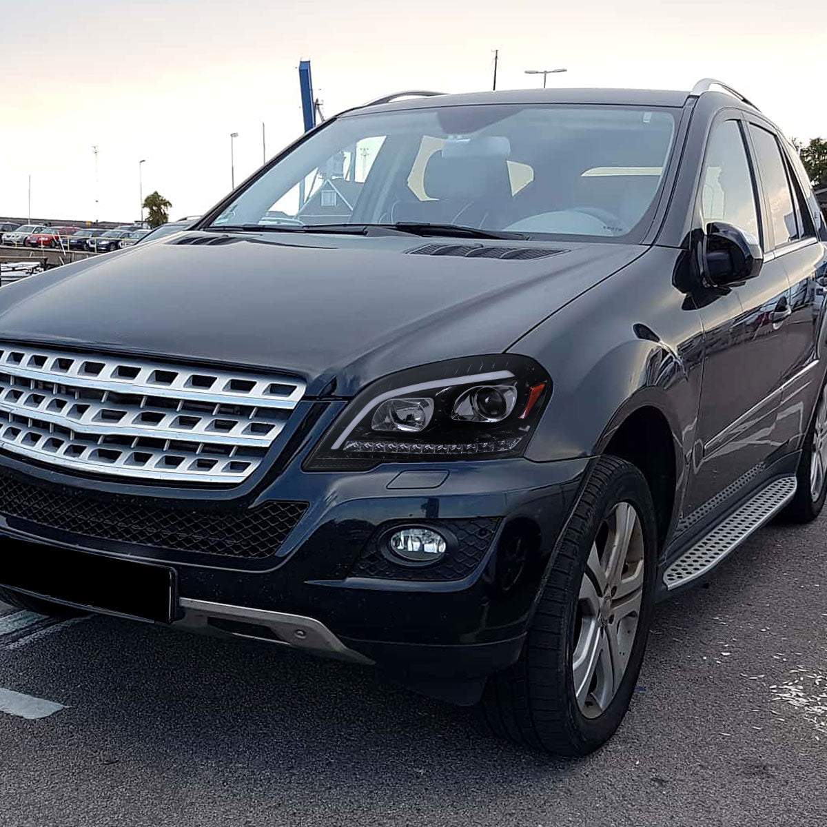 Spec-D 10 Benz W164 ML-Class Turn black headlights