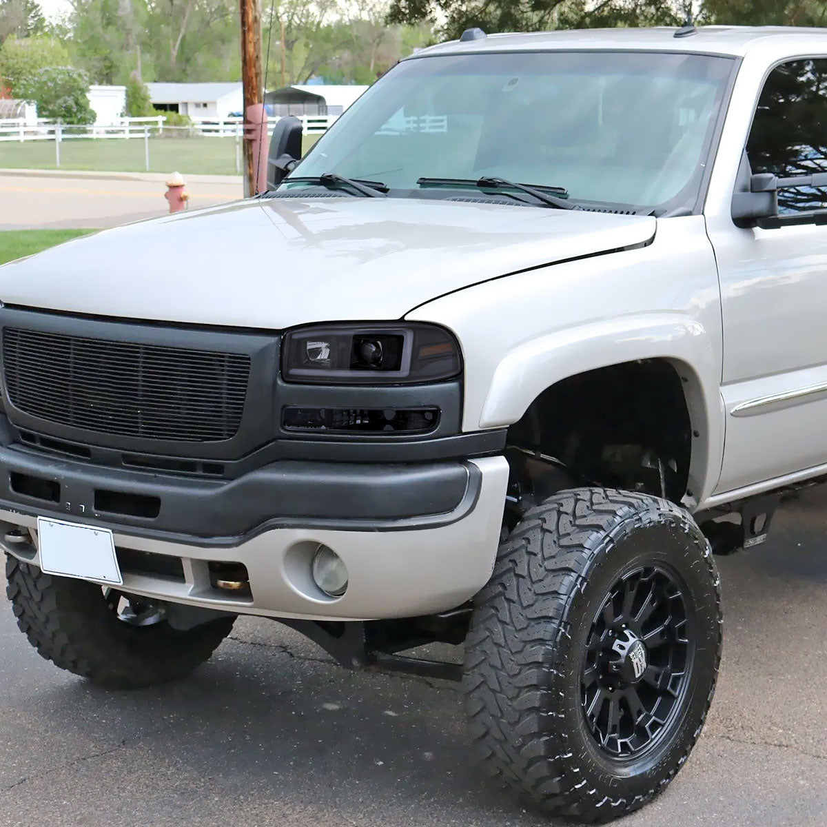 Spec-D 04 GMC Sierra Denali Yukon smoked headlights