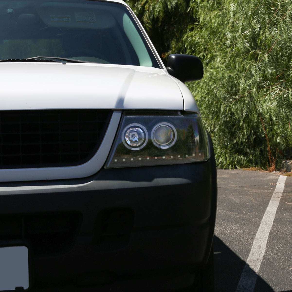 Spec-D 02 Ford Explorer Dual Strip black headlights