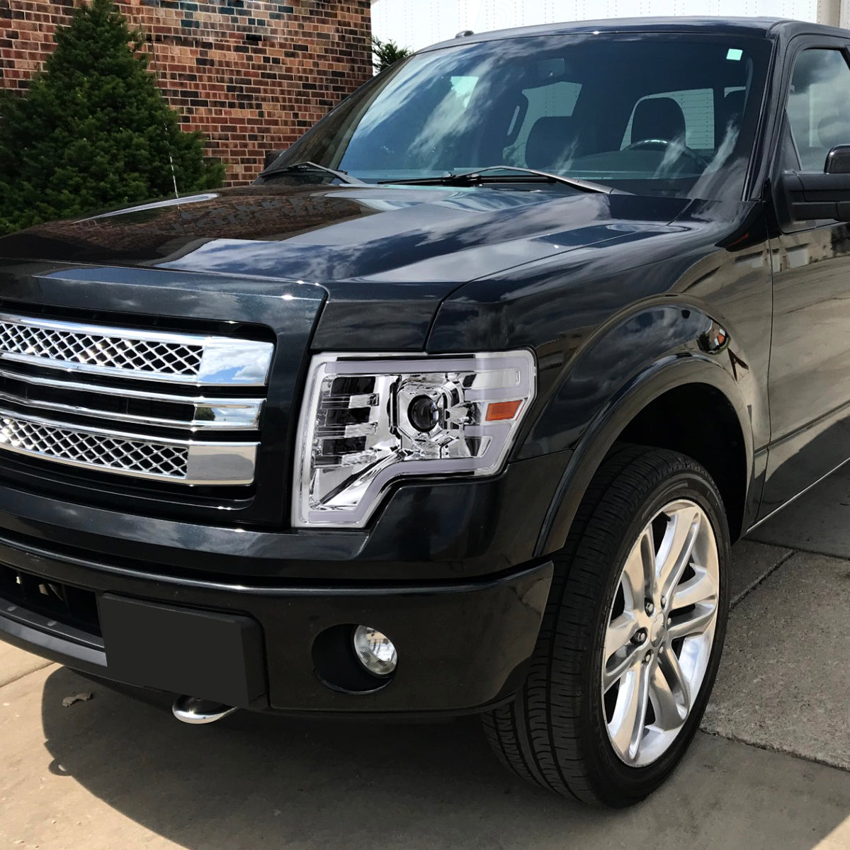 Spec-D 13 Ford F-150 chrome headlights