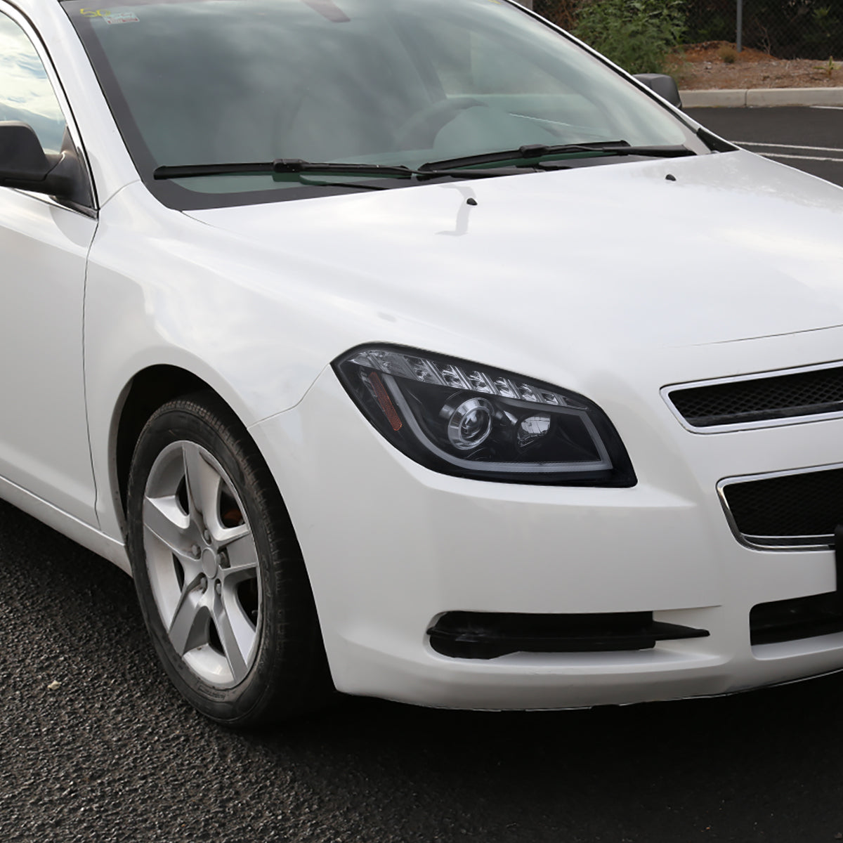 Spec-D 2008-2012 Chevrolet Malibu LS LT LTZ Hybrid LED Bar Projector GL Black w/Smoked Lens Headlights