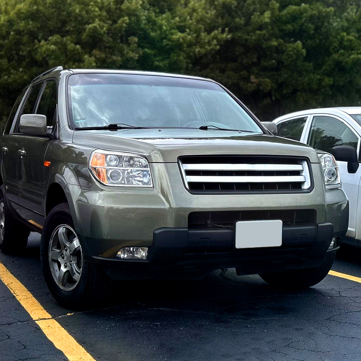 Spec-D 07 Honda Pilot chrome headlights