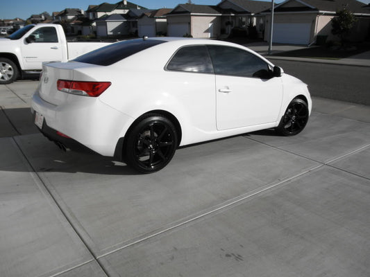 installed on Drag Dr-33 Wheels 17x7.5 5x100 5x114.3 Gloss Black Rims