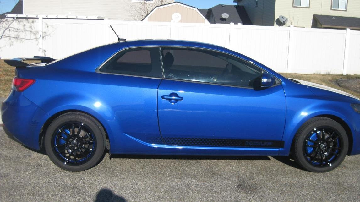 installed on Drag Dr-38 Wheels 18x8 5x100 5x114.3 Gloss Black /w Blue Stripe Rims