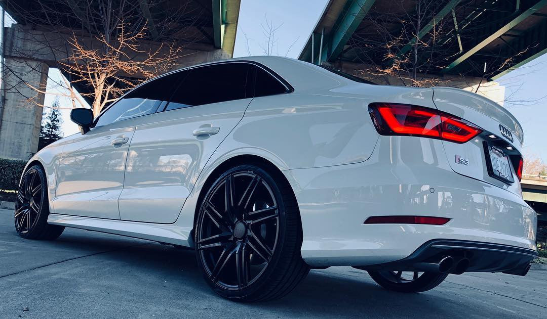 Drag Wheels Dr-70 20x8.5 5x112 ET35 Audi Q3 Flat Black 7-Spoke Rims