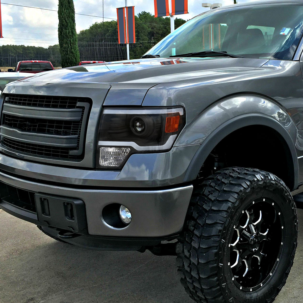 Spe-D 2009-2014 Ford F150 Projector Spec-D Headlights LED Bar Black