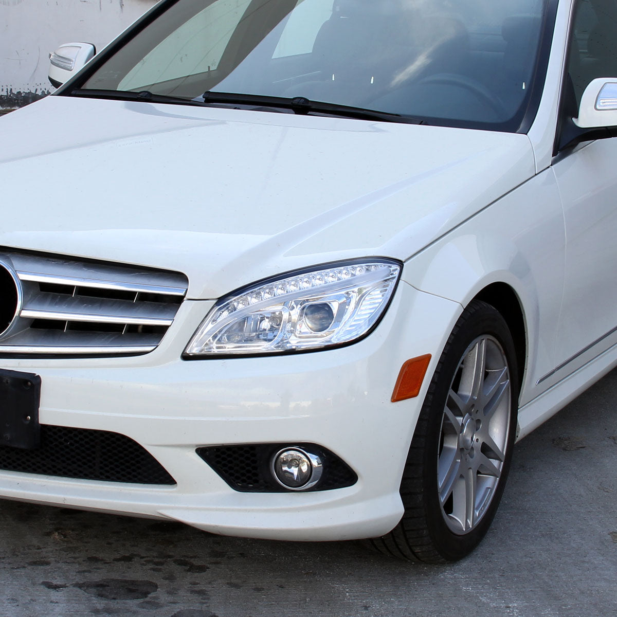 Spec-D 08 Benz W204 C-Class headlights