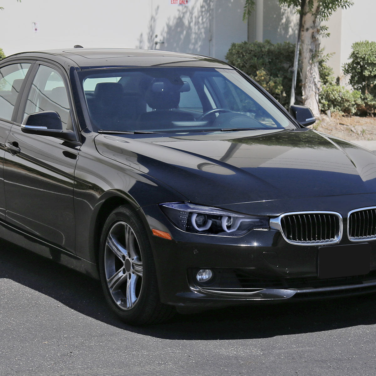 Spec-D 12 BMW F30 3-Series 4DR black headlights