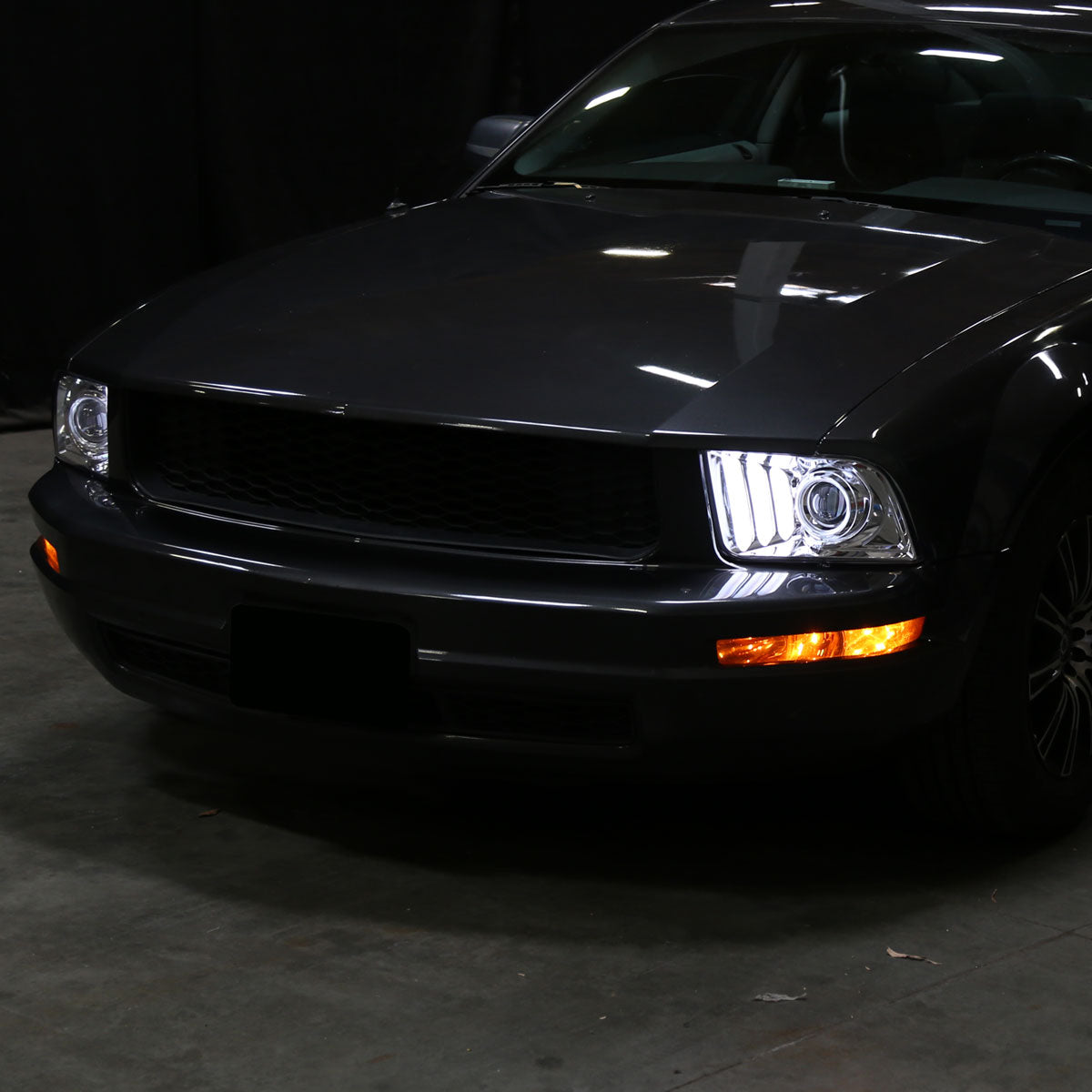 Spec-D 09 Ford Mustang Projector headlights