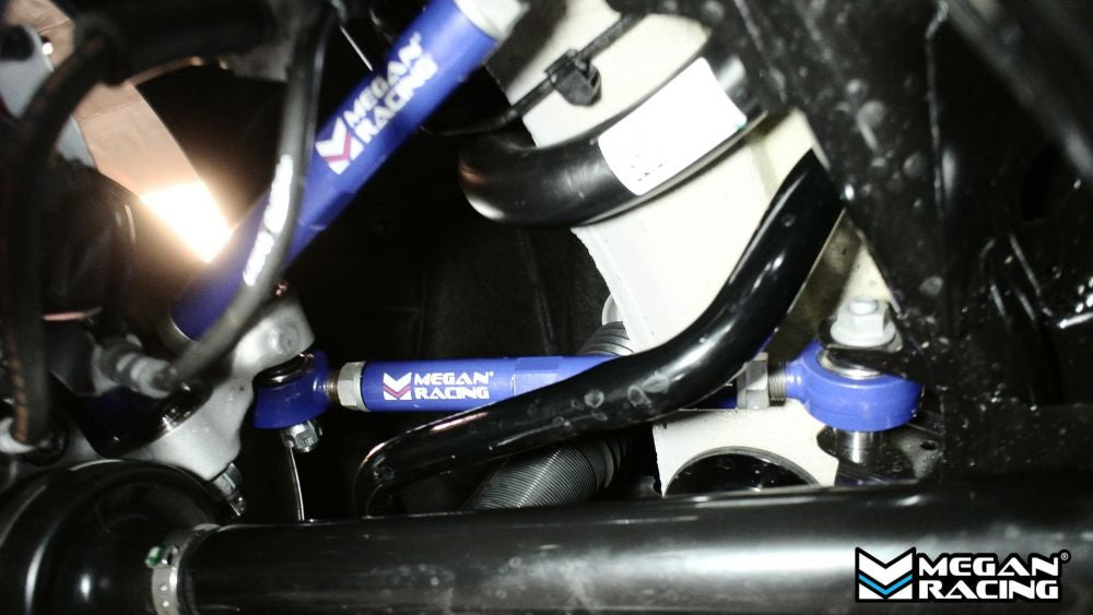 closer install of Megan Racing BMW M2/M3/M4 15-19 / 20+ (F80/F82/F87/G80/82) Rear Upper Camber Arms