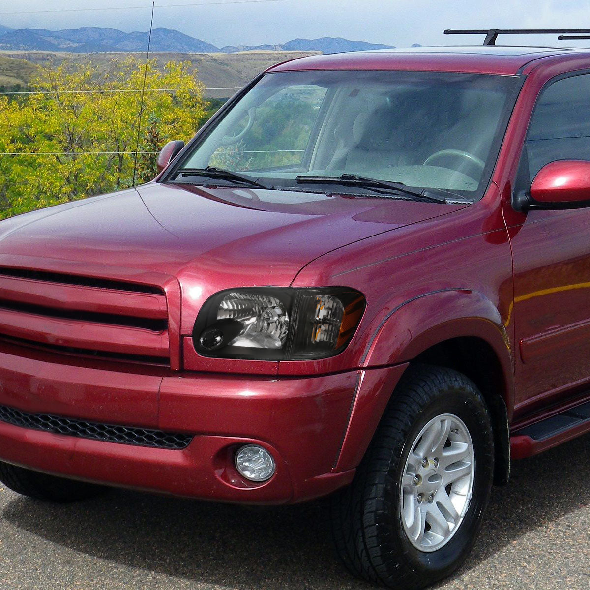 Spec-D 2005-2006 Toyota Tundra / 2005-2007 SR5 Ltd Sequoia OE Style Crystal w/ Corner Signal Lights Black Headlights