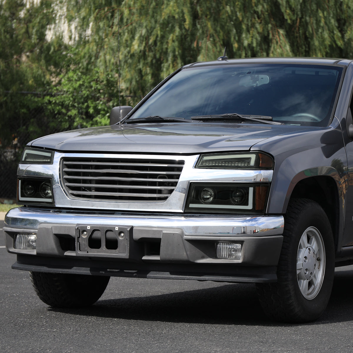 07 Colorado GMC Canyon Pro Spec-D black lighting upgrade