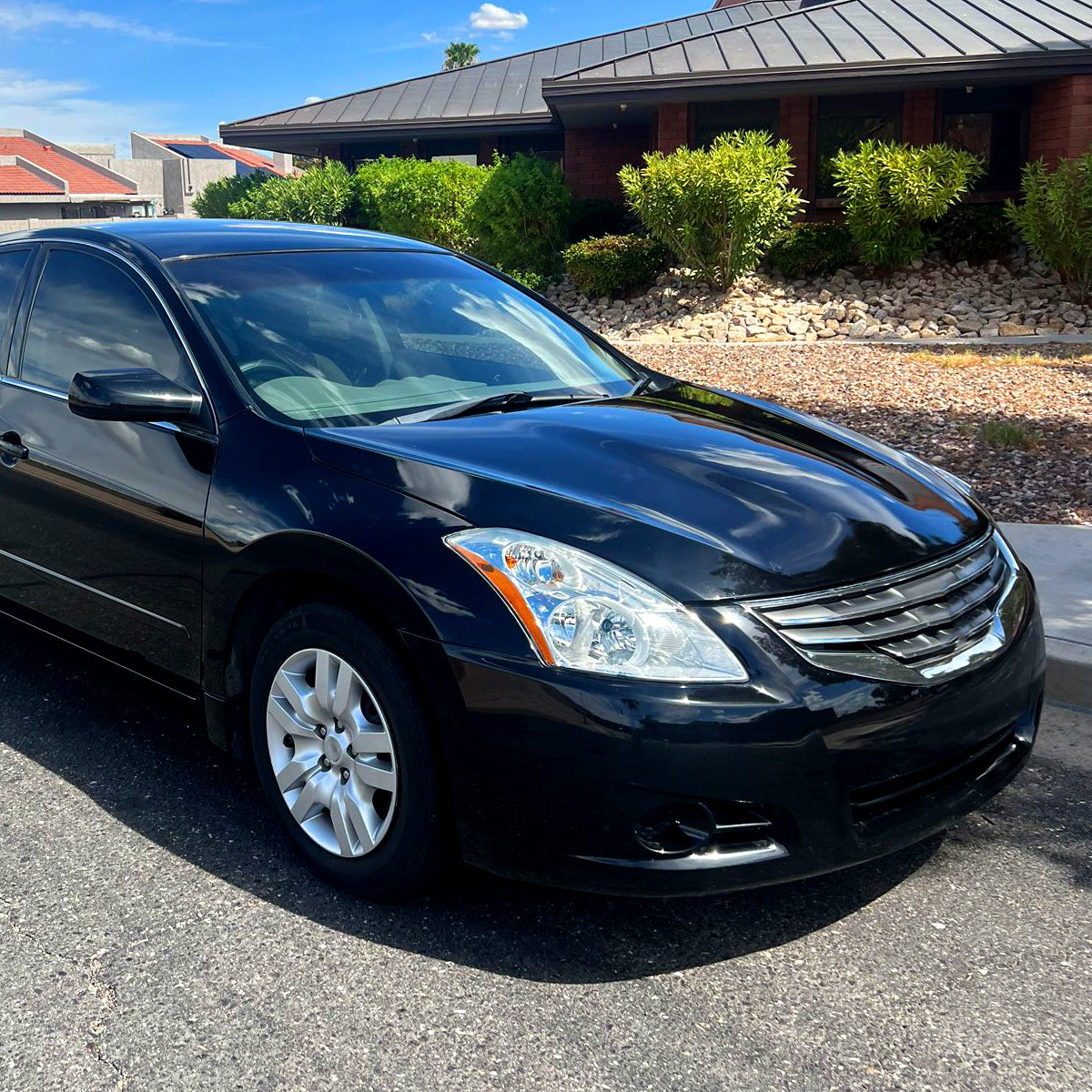 Spec-D 11 Nissan Altima 4DR OE passenger-side headlights