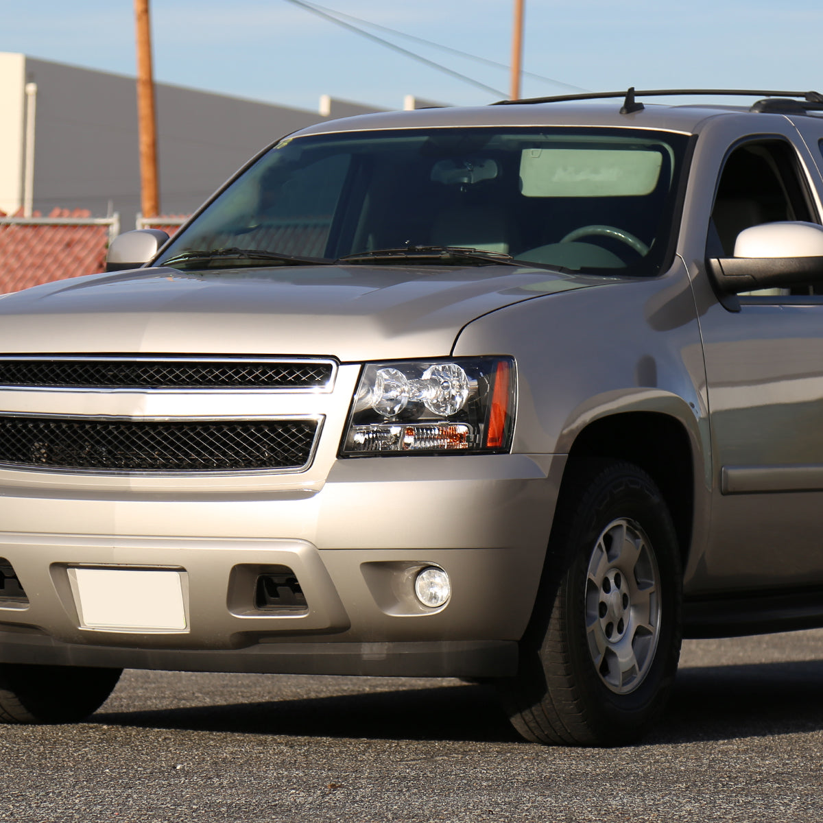 Spec-D 2007-2014 Chevrolet Avalanche/Tahoe/Suburban OE Style Black Headlights