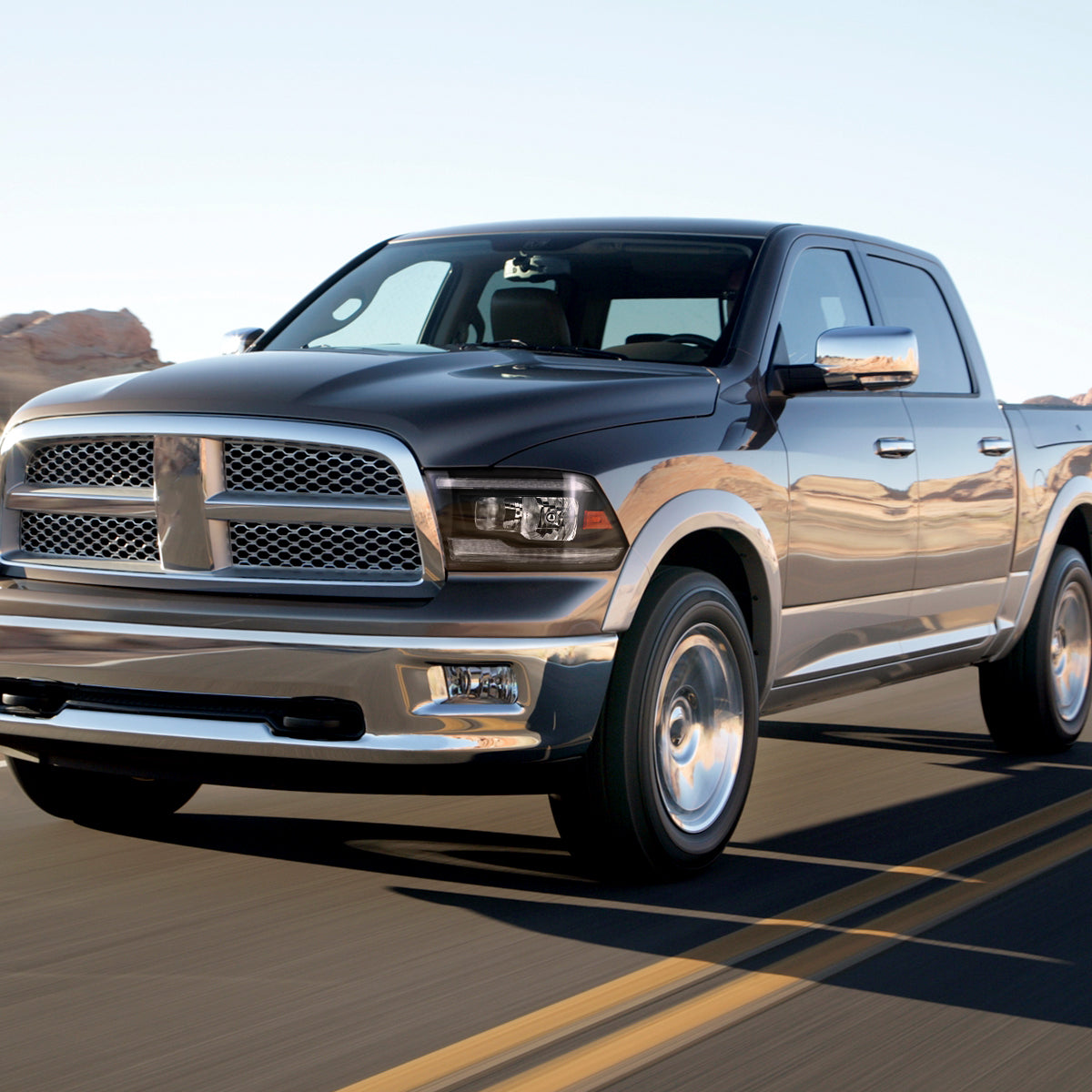 Spec-D 2009-2018 Dodge RAM 1500/2010-2018 RAM 2500 3500 Dual Switchback Sequential LED Bar OE Style Black Headlights