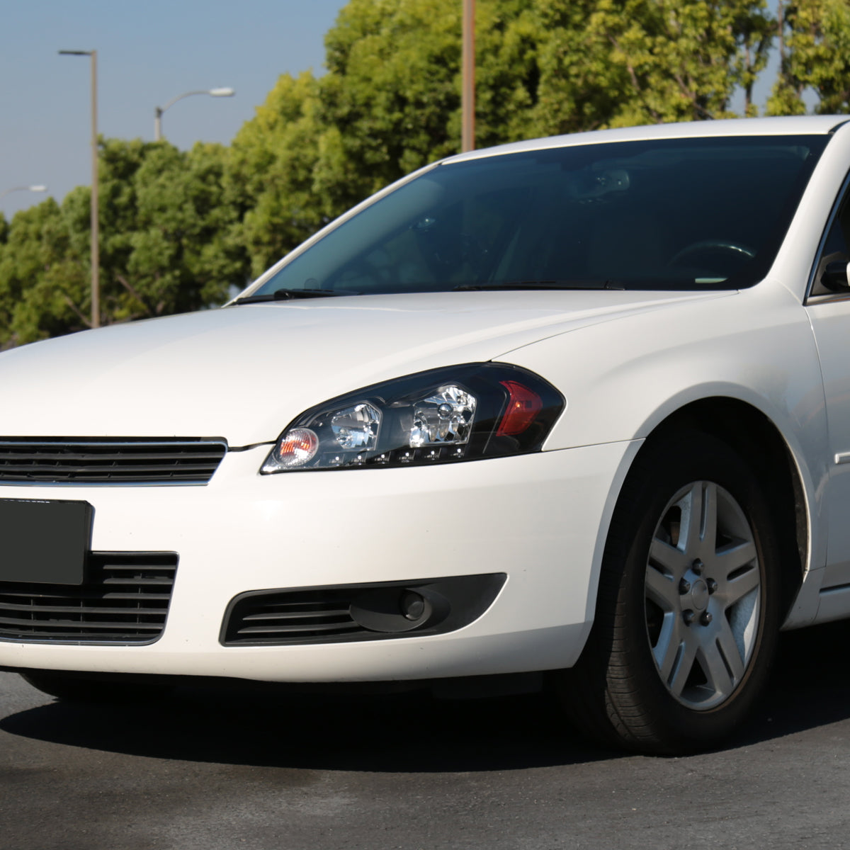 Spec-D 2006-2013 Chevrolet Impala / 2014-2015 Impala Ltd / 2006-2007 Monte Carlo OE Style Crystal LED Black Headlights