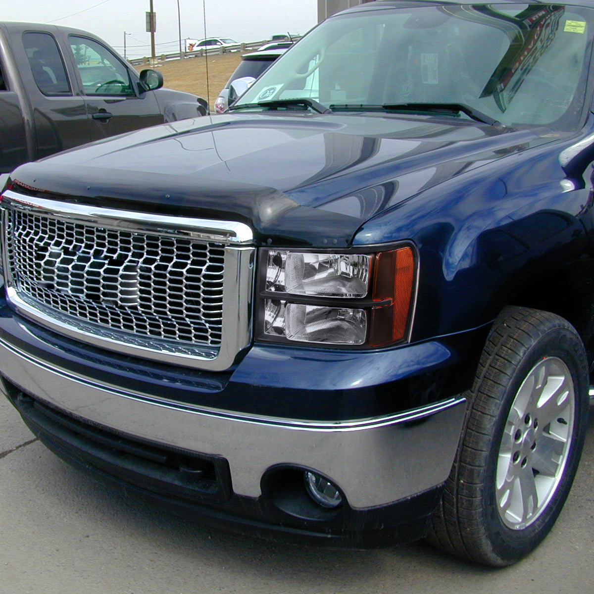 Spec-D 11 GMC Sierra Factory black headlights