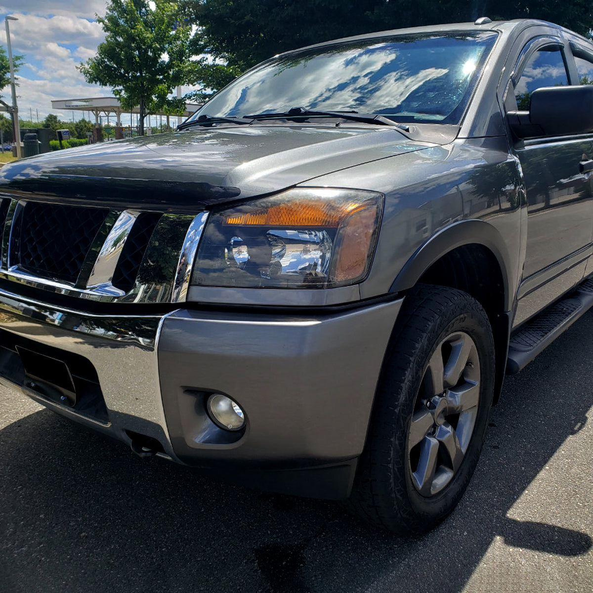 Spec-D 2004-2015 Nissan Titan/ 2004-2007 Armada OE Style w/ Amber Reflectors Black Headlights