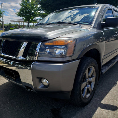 Spec-D 2004-2015 Nissan Titan/ 2004-2007 Armada OE Style w/ Amber Reflectors Black Headlights