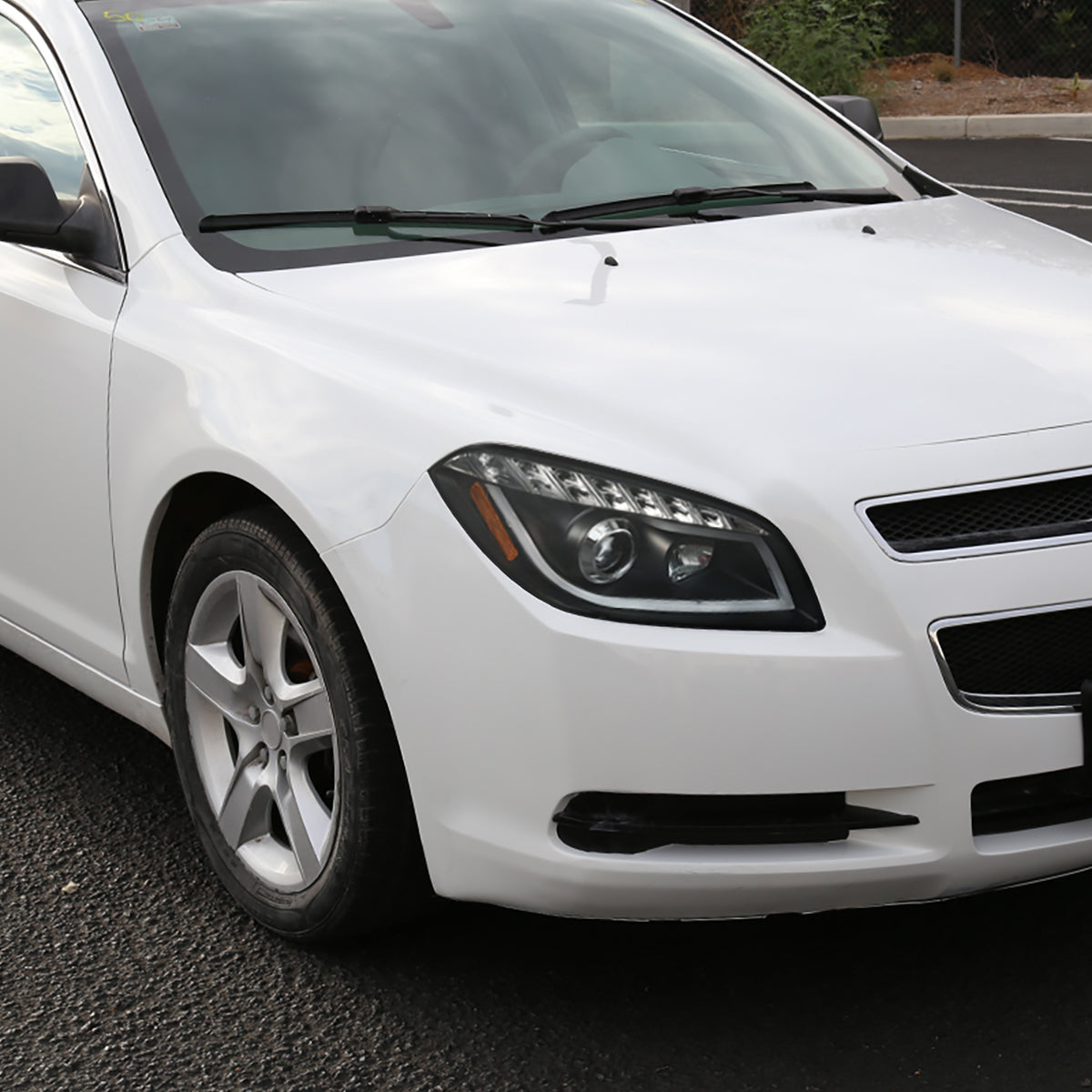 Spec-D 2008-2012 Chevrolet Malibu LS LT LTZ Hybrid LED Bar Projector Black Headlights