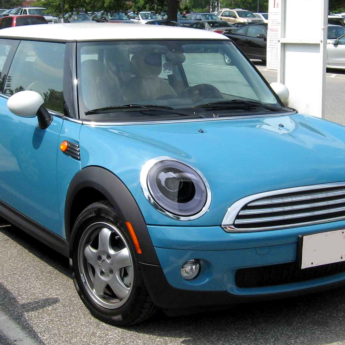 10 Mini Cooper R55 R56 Spec-D black lighting upgrade