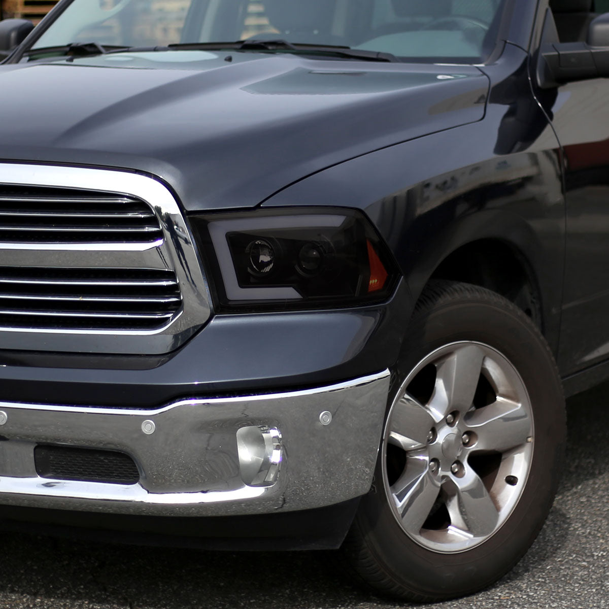 Spec-D 14 Dodge RAM 1500 Classic smoked headlights