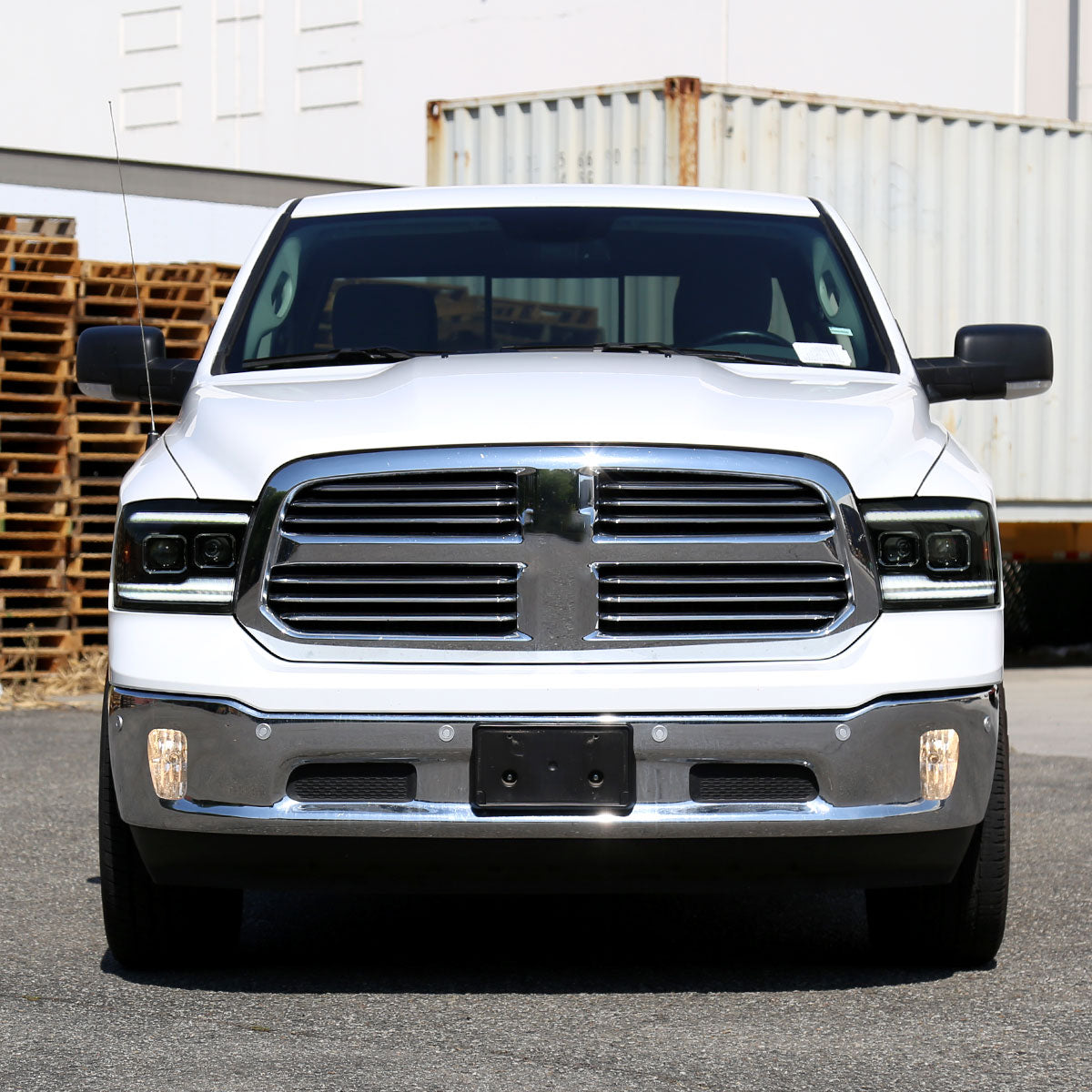 Spec-D 14 Ram Classic Pro black headlights