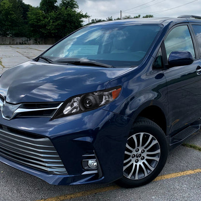 Spec-D 2011-2020 Toyota Sienna Projector Black Headlights