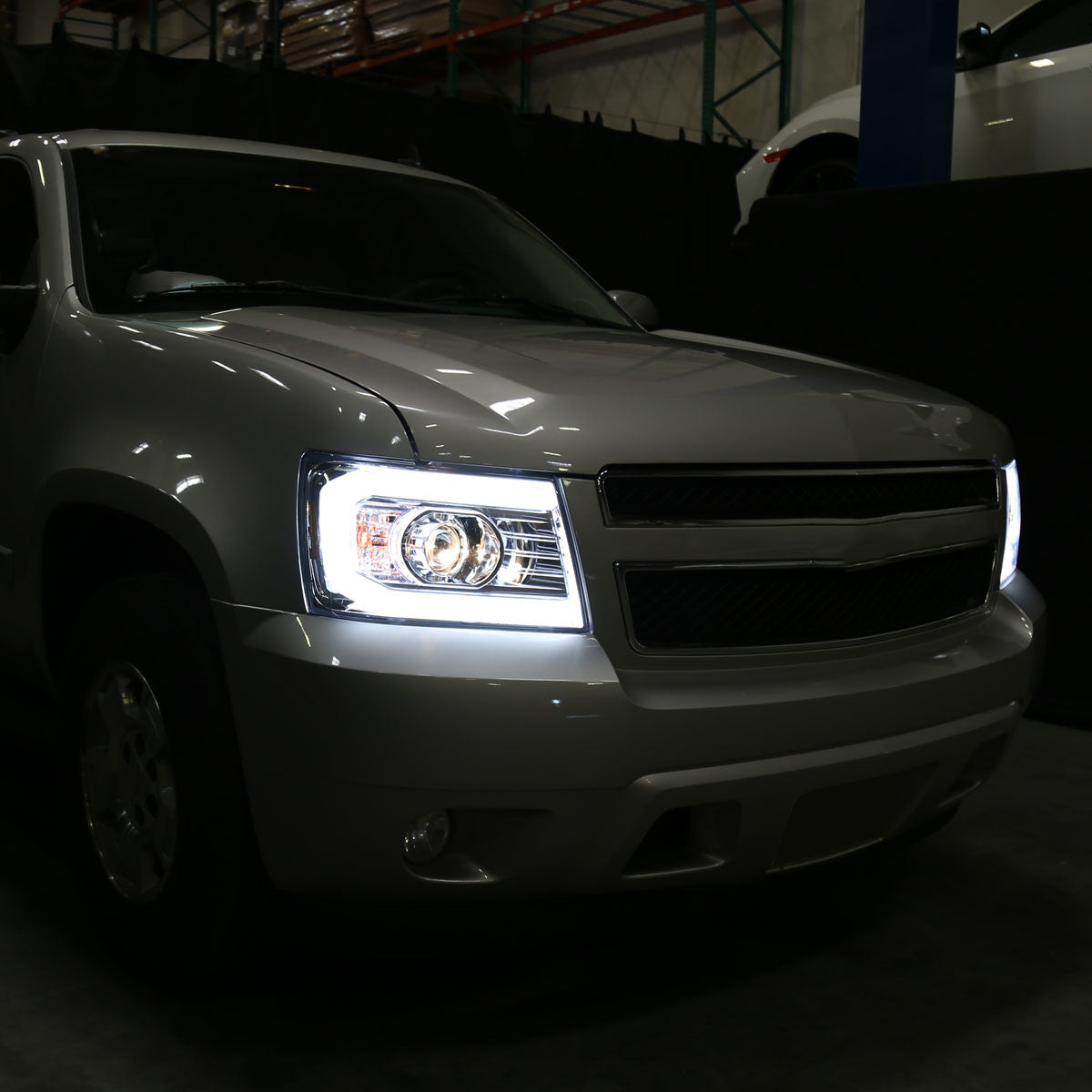 2007-13 Chevy Avalanche Tahoe Projector Headlights Chrome