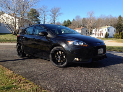 Dr-33 Ford Focus ST Black wheels