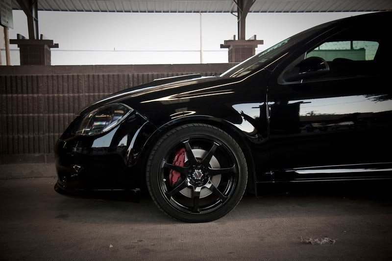 installed on Drag Dr-33 Wheels 17x7.5 5x108 5x115 Gloss Black Rims