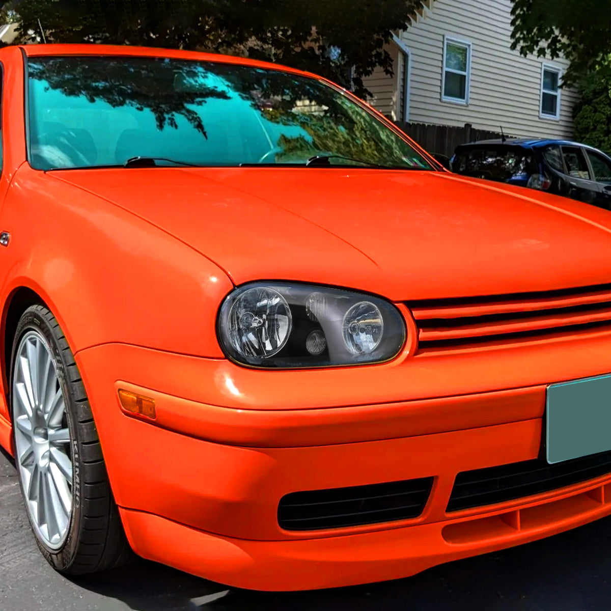 Spec-D 1999-2006 Volkswagen Golf Mk4 GTI/R32 Cabrio V2 OE Style Black Headlights