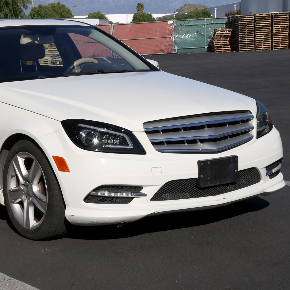 Spec-D Benz W204 C-Class 10 black headlights