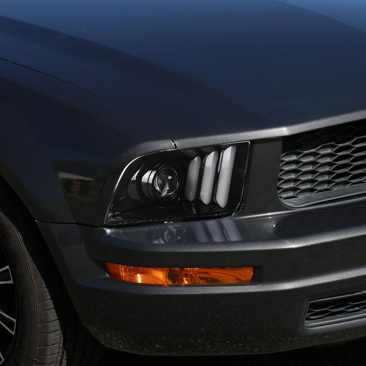 Spec-D 2005-2009 Ford Mustang LED Bar Projector J Black Headlights