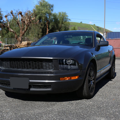 Spec-D 2005-2009 Ford Mustang Halo Projector J Black Headlights