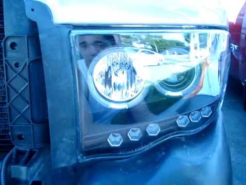 Spyder Auto Installation: 2002-05 Dodge Ram Projector Headlights